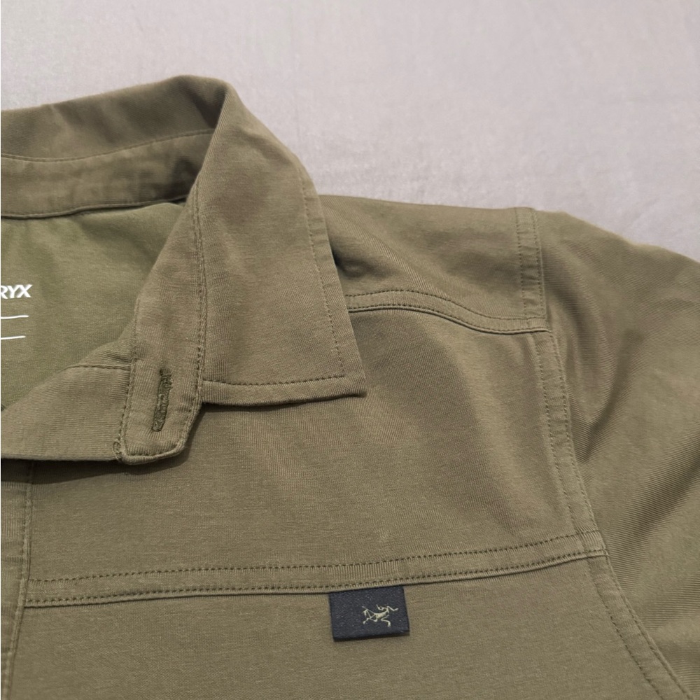 Arcteryx Men’s Polo Shirt size Small. - Picture 3 of 12